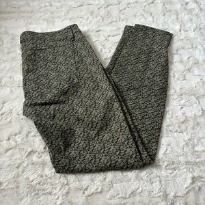 CAbi Women's Size 6 Green Printed Ditsy Skinny Jeans